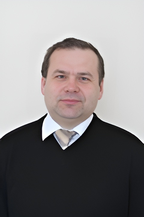 Поздравляем с юбилеем нашего преподавателя кафедры «Экономика и право» к.т.н. доцента Дмитрия Борисовича Лопатина. Поздравляем с юбилеем нашего преподавателя кафедры «Экономика и право» к.т.н. доцента Дмитрия Борисовича Лопатина.